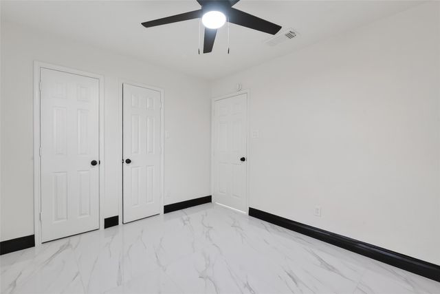 10703 White Bridge Lane, Sugar Land, TX 77498