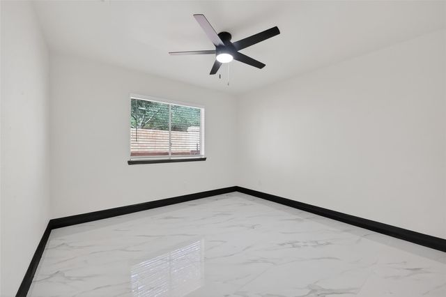 10703 White Bridge Lane, Sugar Land, TX 77498