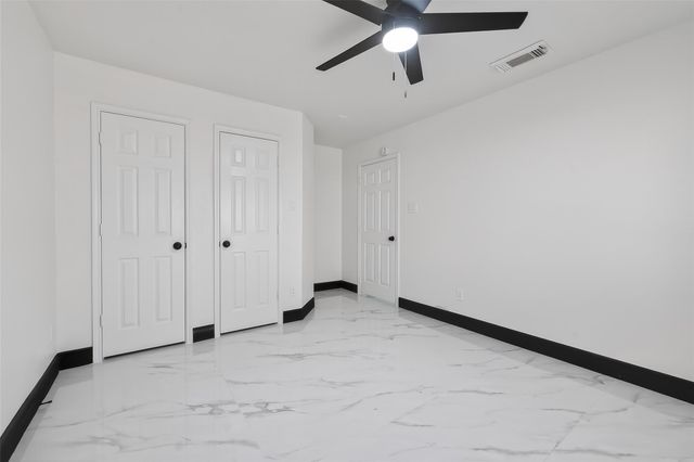 10703 White Bridge Lane, Sugar Land, TX 77498