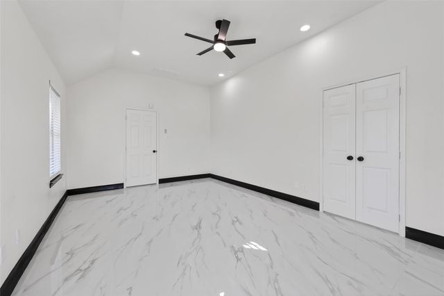 10703 White Bridge Lane, Sugar Land, TX 77498