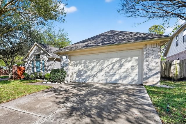 10703 White Bridge Lane, Sugar Land, TX 77498