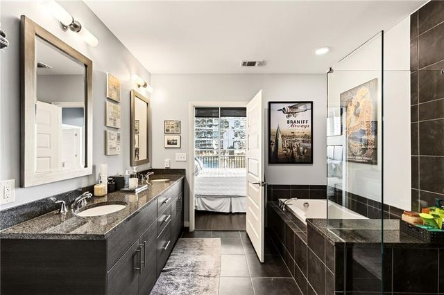 1080 Peachtree NE Street 909, Atlanta, GA 30309