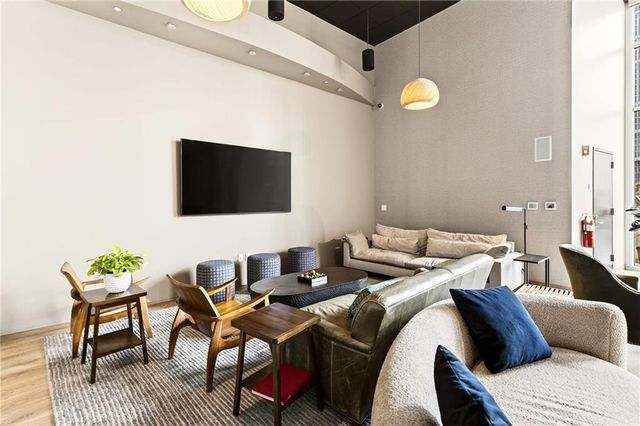 1080 Peachtree NE Street 909, Atlanta, GA 30309