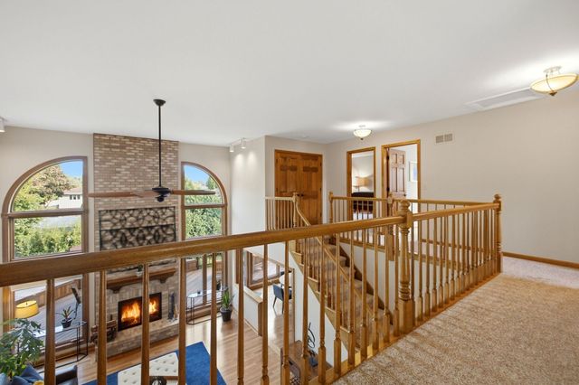 6183 Tyrnbury Drive, Lisle, IL 60532