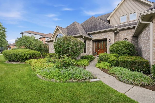 6183 Tyrnbury Drive, Lisle, IL 60532