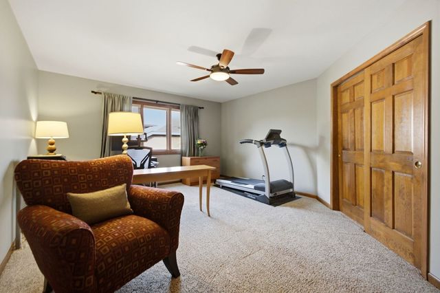 6183 Tyrnbury Drive, Lisle, IL 60532