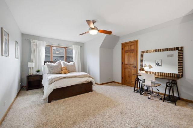6183 Tyrnbury Drive, Lisle, IL 60532