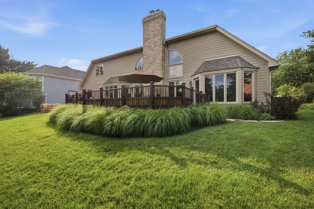 6183 Tyrnbury Drive, Lisle, IL 60532