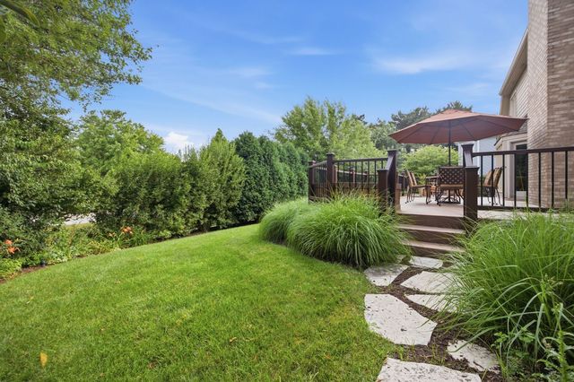 6183 Tyrnbury Drive, Lisle, IL 60532