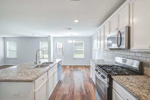 9910 Bezeled Circle Lane, Rosharon, TX 77583