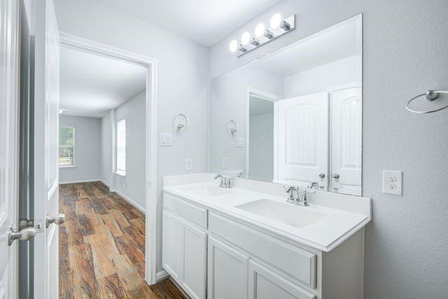 9910 Bezeled Circle Lane, Rosharon, TX 77583