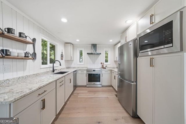 1220 Walnut Ridge, Ellijay, GA 30536