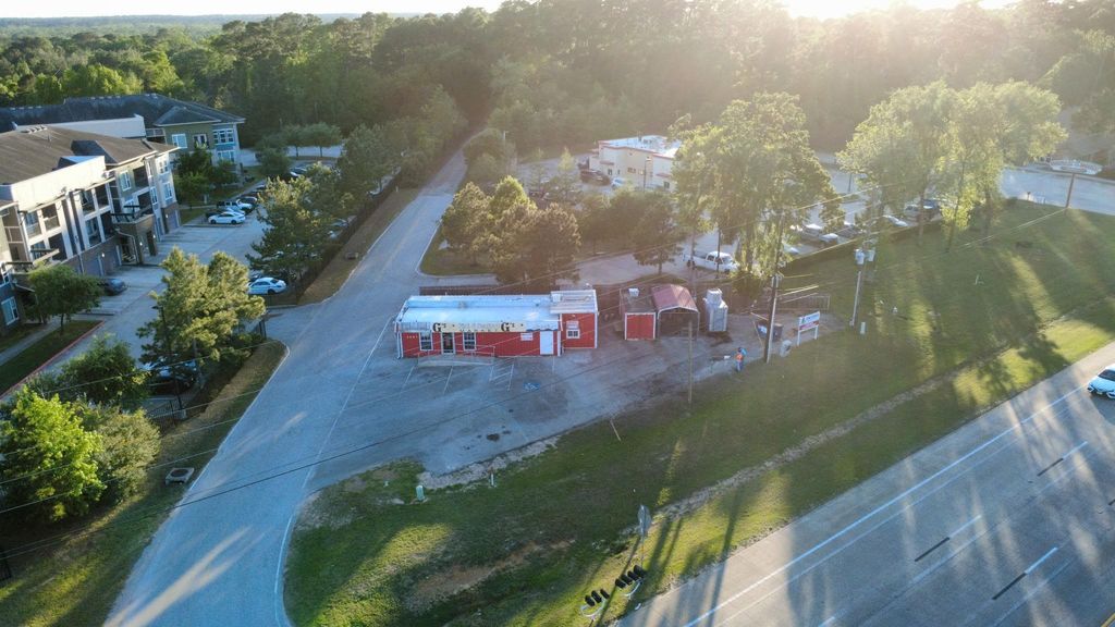 4897 W Davis Street,,, Conroe, TX 77304