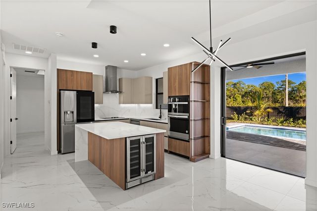 1621 NW 23rd TER, Cape Coral, FL 33993