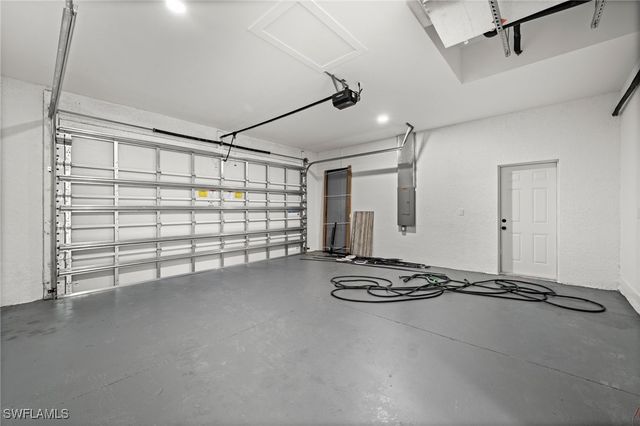 1621 NW 23rd TER, Cape Coral, FL 33993