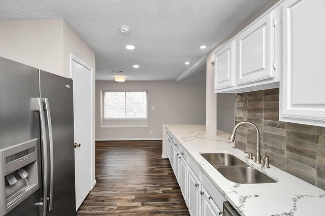 13002 Kingsmill Drive, Sugar Land, TX 77478