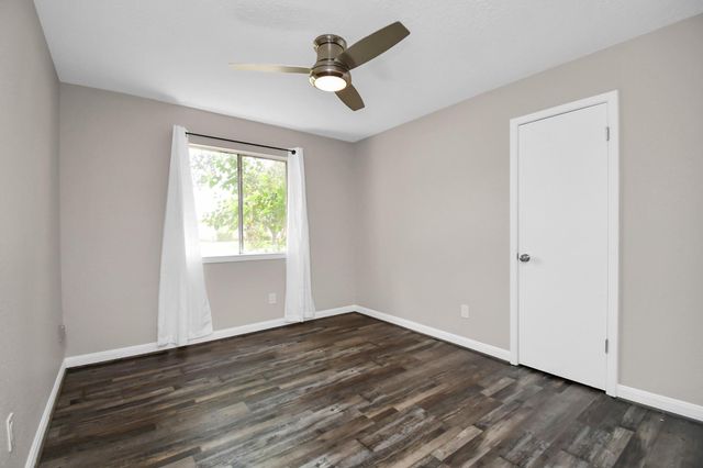 13002 Kingsmill Drive, Sugar Land, TX 77478