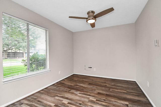 13002 Kingsmill Drive, Sugar Land, TX 77478