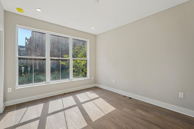 282 Dickenson Street, Columbus, OH 43215