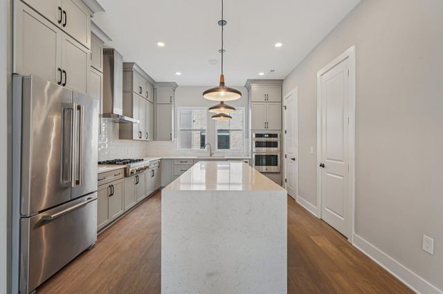 282 Dickenson Street, Columbus, OH 43215