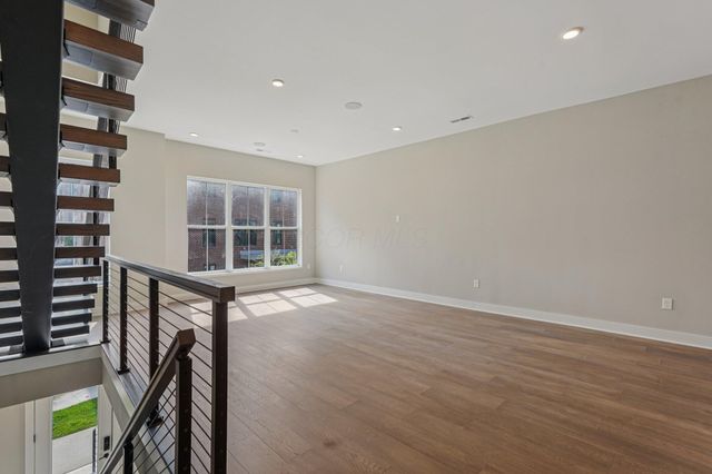 282 Dickenson Street, Columbus, OH 43215