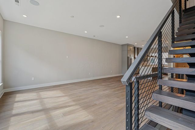 282 Dickenson Street, Columbus, OH 43215