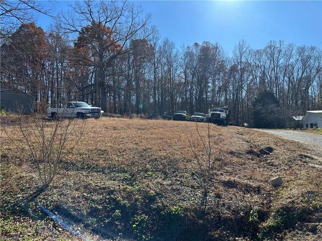 207 Craver Drive, Winston-salem, NC 27107