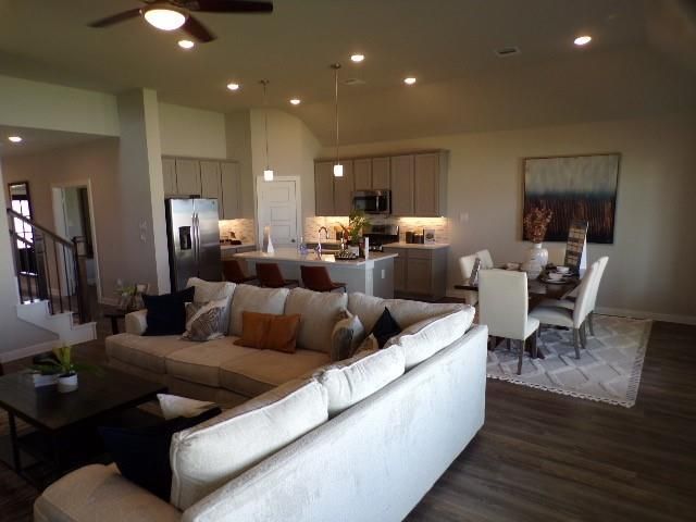 2007 Heather Ridge Way, Rosenberg, TX 77471