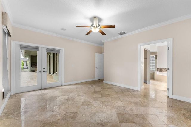4 Glengary Road, Palm Beach Gardens, FL 33418