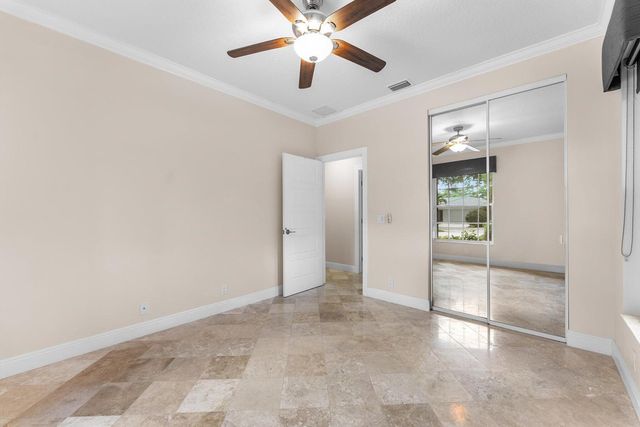 4 Glengary Road, Palm Beach Gardens, FL 33418