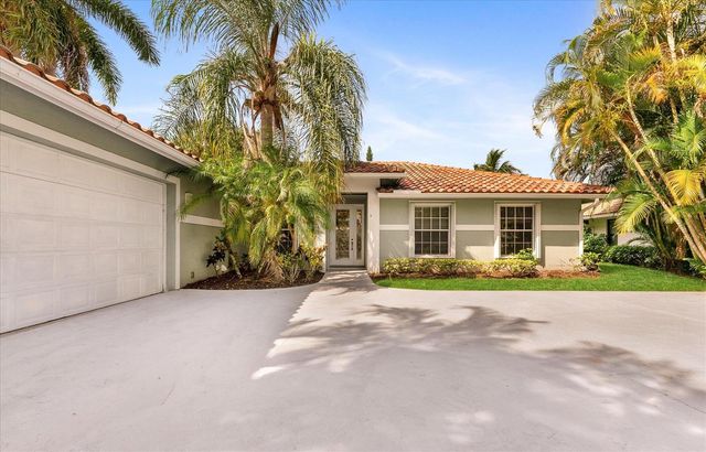 4 Glengary Road, Palm Beach Gardens, FL 33418
