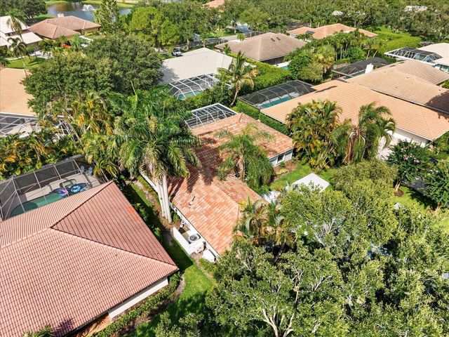 4 Glengary Road, Palm Beach Gardens, FL 33418