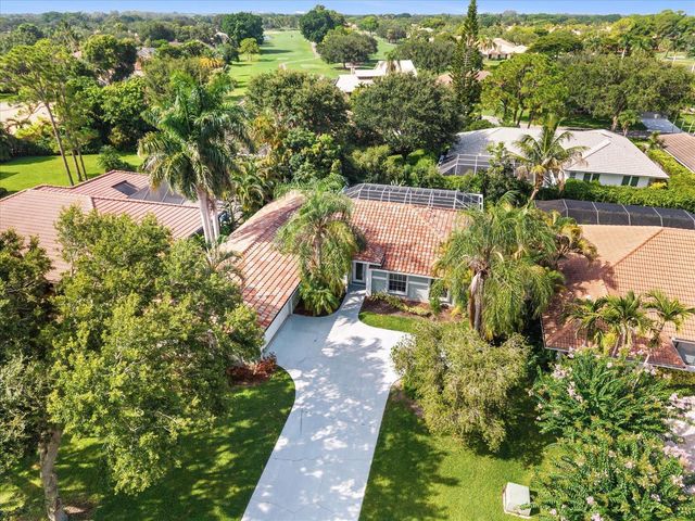 4 Glengary Road, Palm Beach Gardens, FL 33418