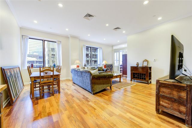 914 Main Street 911, Houston, TX 77002
