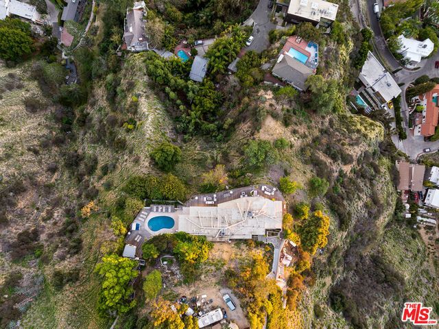 8494 Cole Crest Drive, Los Angeles, CA 90046