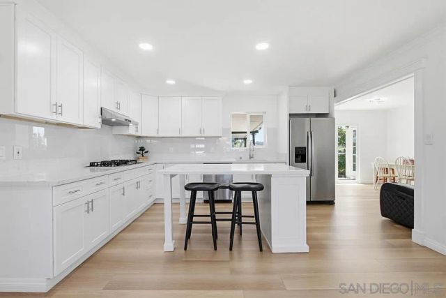 4801 Siesta Place, Oceanside, CA 92057