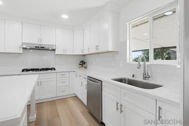 4801 Siesta Place, Oceanside, CA 92057