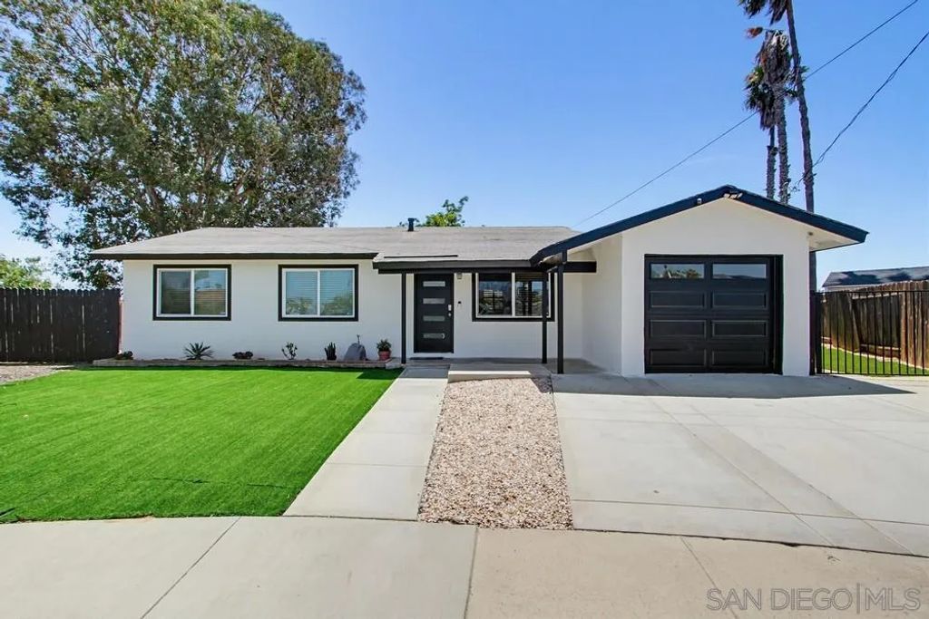 4801 Siesta Place, Oceanside, CA 92057