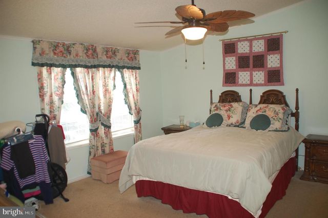 411 WESTBURY DR, Souderton, PA 18964