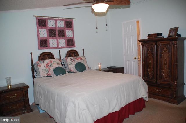 411 WESTBURY DR, Souderton, PA 18964
