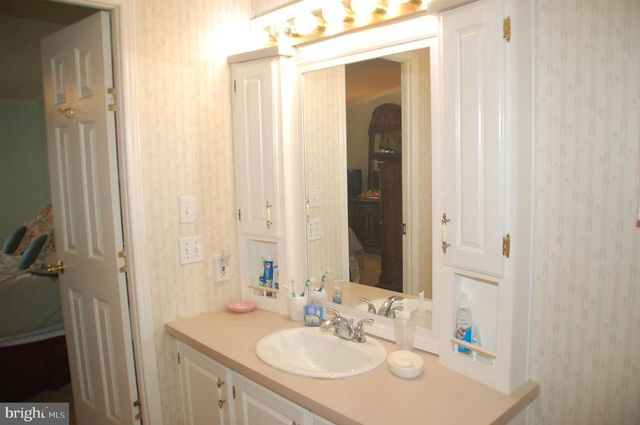 411 WESTBURY DR, Souderton, PA 18964