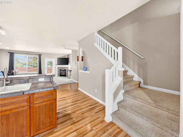 7822 Sw DUNE GRASS Ln, Tigard, OR 97224