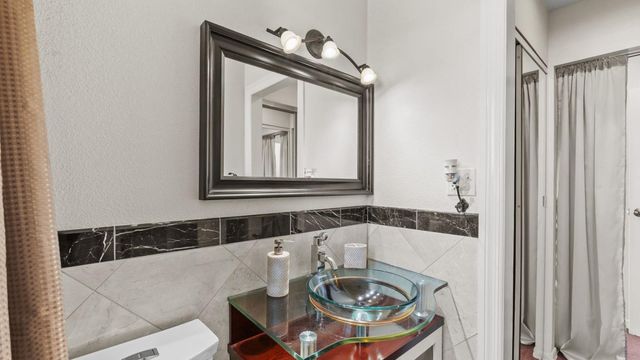 230 Curtis Street, San Francisco, CA 94112