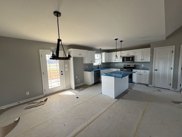 405 Randall Ln, Manchester, TN 37355