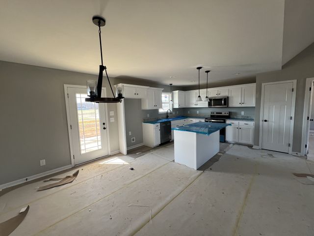 405 Randall Ln, Manchester, TN 37355