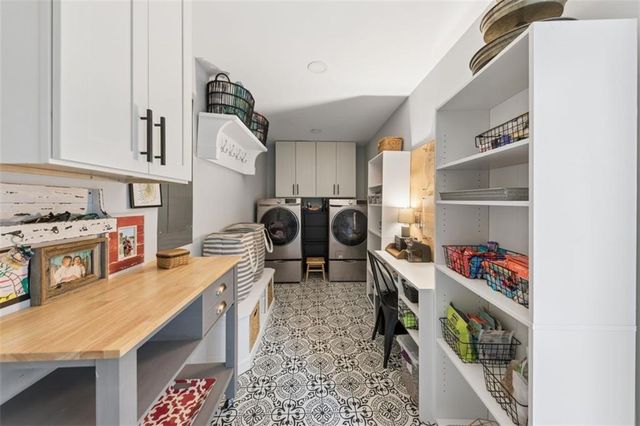2330 Castle Lane NE, Marietta, GA 30062