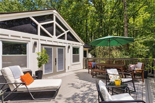 2330 Castle Lane NE, Marietta, GA 30062