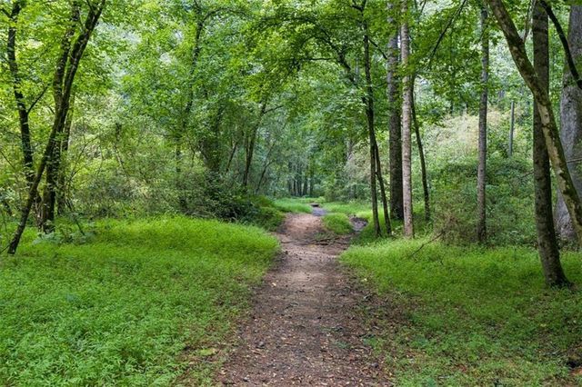 2330 Castle Lane NE, Marietta, GA 30062