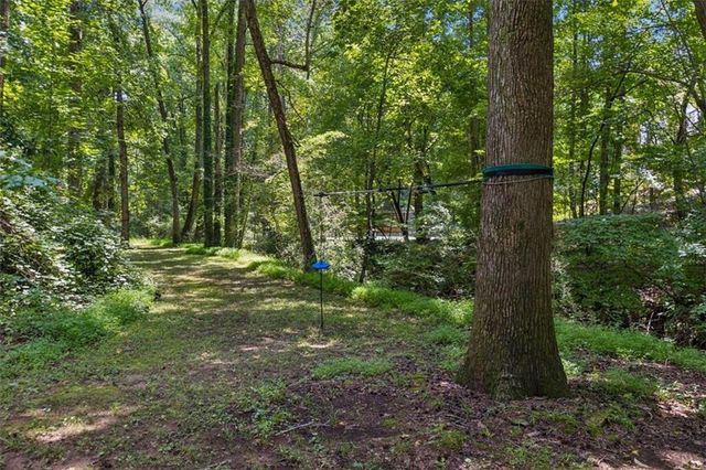 2330 Castle Lane NE, Marietta, GA 30062