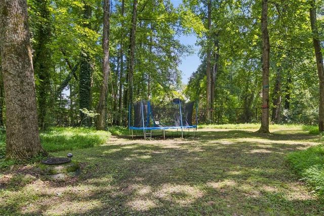 2330 Castle Lane NE, Marietta, GA 30062